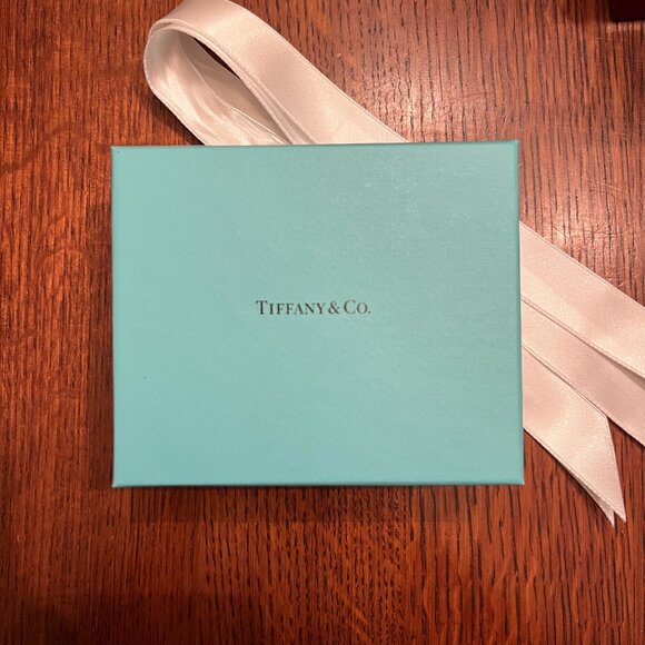 Square Card Case in Tiffany Blue Leather - Picture 4 of 5